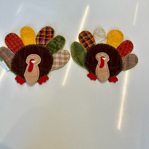 Set of 2 Pottery Barn Thanksgiving turkey placemat quilted holiday kid table fun - Picture 10 of 10